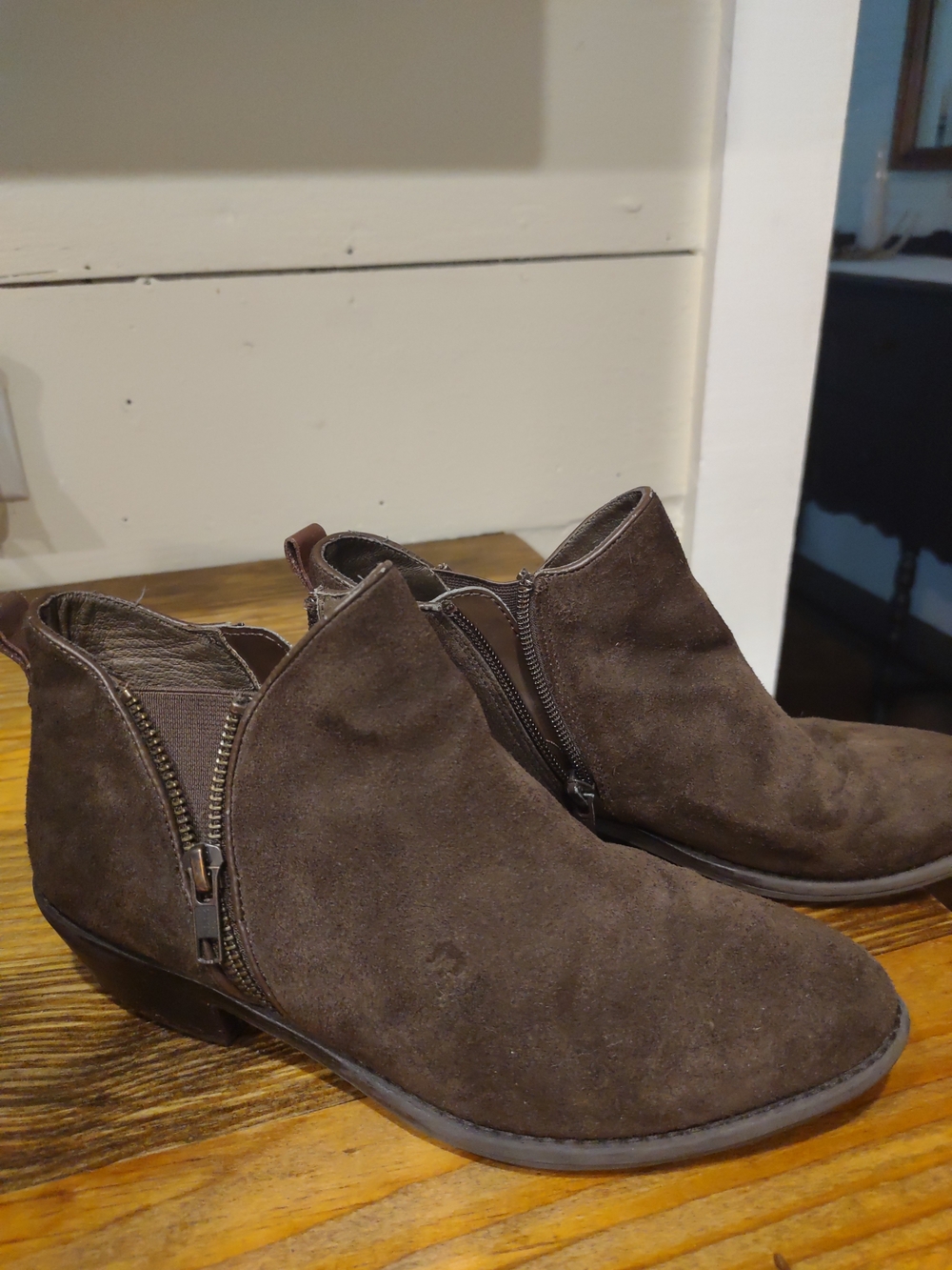 Sofft Women's Dark Brown Suede Leather Ankle Booties with Side Zipper